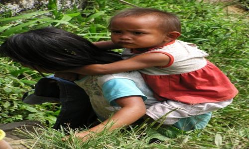 Zdjcie INDONEZJA / Sulawasi / Tana Toraja / Dzieci Toradw