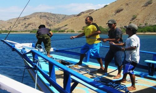 Zdjęcie INDONEZJA / Bali / Na wodach archipelagu / Ciężka kotwica