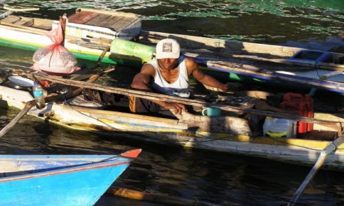 Zdjęcie INDONEZJA / Bali / Na wodach archipelagu / Silny rybak
