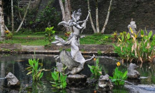 Zdjecie INDONEZJA / Bali / Water Temple / The Legend