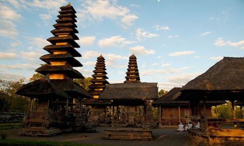 Zdjcie INDONEZJA / Bali / Pura Taman Ayun, Mengwi / witynie Bali