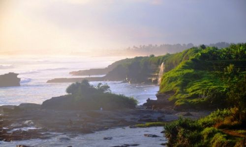 Zdjcie INDONEZJA / Bali / Tanah Lot / Dziki krajobraz