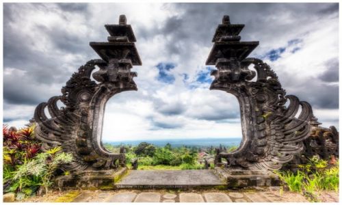Zdjęcie INDONEZJA / Bali / Pura Besakih / Pura Gelap - Entrance