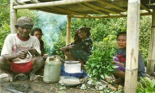 Zdj�cie INDONEZJA / Flores / Moni / Przerwa