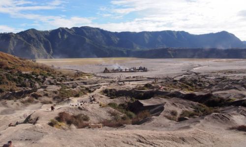INDONEZJA / Jawa / U stp Bromo / Krajobraz nieco ksiycowy