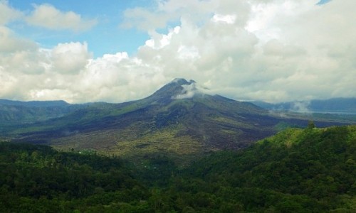 Zdjecie INDONEZJA / Bali / Bali / wulkany i dungla