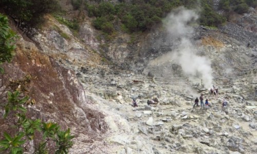 Zdjcie INDONEZJA / Jawa / Tangkuban Perahu / krater Domas