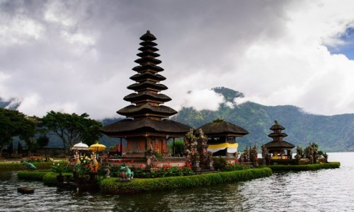 Zdjcie INDONEZJA / Wyspa Bali / Bedugul / witynia Ulun Danu Bratan