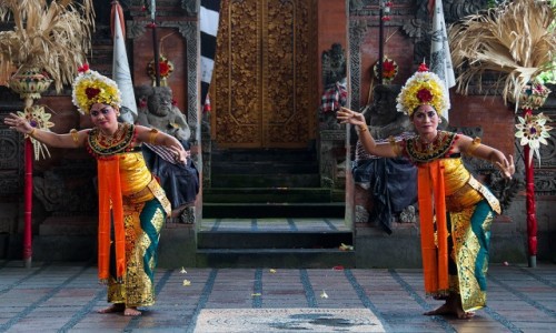 Zdjęcie INDONEZJA / Bali / Gianyar / Taniec Baronga.