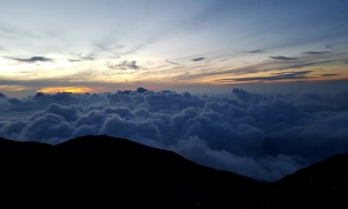 Zdjcie INDONEZJA / Sumatra Zachodnia / Gunung Marapi / Wschd soca z G. Marapi