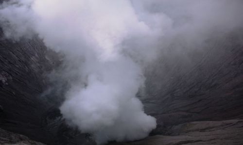 Zdjęcie INDONEZJA / Java / wulcan Bromo / Krater wulkanu Bromo