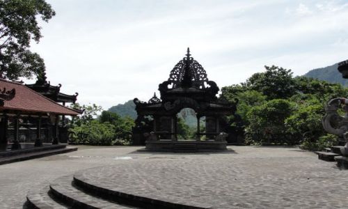 Zdjecie INDONEZJA / Bali  / Kuta / KLASZTOR