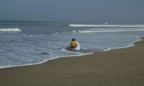 Zdjęcie INDONEZJA / Bali / Kuta / ... na plaży...
