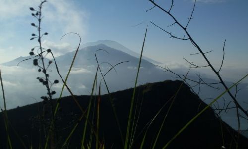 Zdjęcie INDONEZJA / Bali / Mt. Batur / ... wielka trójka: Batur, Abang, Agung...