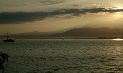 Zdjęcie INDONEZJA / Gili Air, Lobmok / Gili Air / ... 3727... antycypacja...