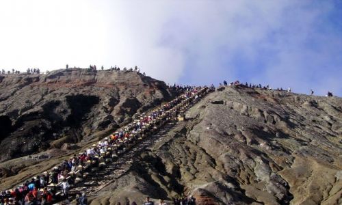 Zdjecie INDONEZJA / Jawa / Narodowy Park Wulkanw Bromo-Tenger-Semeru / wejcie na wulkan Bromo