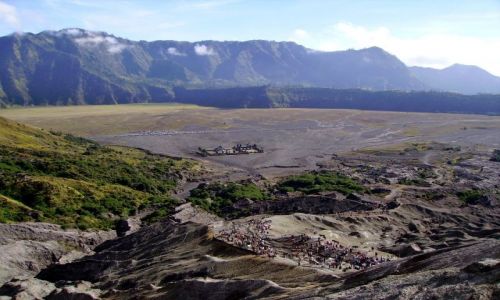 Zdjcie INDONEZJA / Jawa / wulkan Bromo / widok z Bromo  na kalder