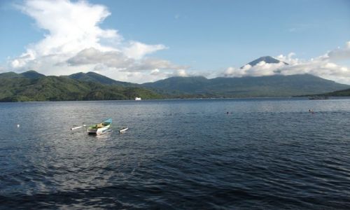 Zdjcie INDONEZJA / Pnocne Moluki  / Ternate / ... pywacy ....