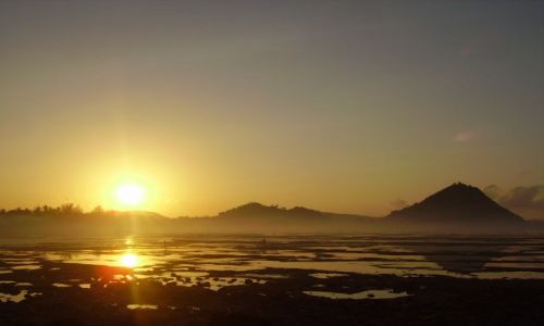 Zdjcie INDONEZJA / wyspa Lombok / Kuta Beach / i sta si cud!