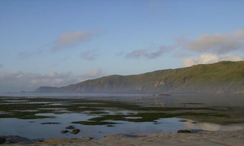 Zdjcie INDONEZJA / wyspa Lombok / wioska Kuta Beach / wielki odpyw o poranku