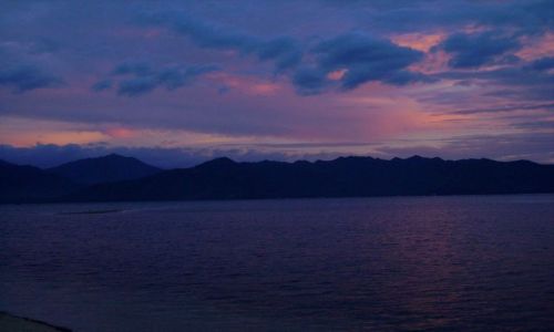 Zdjcie INDONEZJA / wysepka Gili Air / Gili Air / wyspa Lombok po zachodzie soca