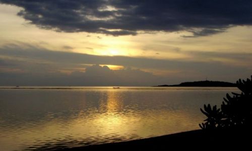 Zdjecie INDONEZJA / wysepka Gili Air / zachodnia cz wysepki / zachd na Gili Air