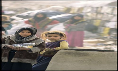 IRAK / - / okolice Karbali / Dziewczyny