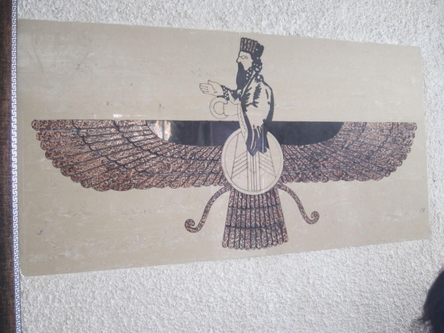 Zdj cia: wiatynia Czak Czak, Sziraz, Fravashi - symbol Zoroastrian, IRAN