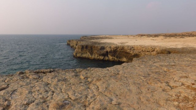 Zdj cia: Zatoka Nayband należąca do Zatoki Perskiej, Skaliste wybrzeże nad Zatoką Perską, IRAN Zdj cia: Zatoka Nayband należąca do Zatoki Perskiej, Skaliste wybrzeże nad Zatoką Perską, IRAN