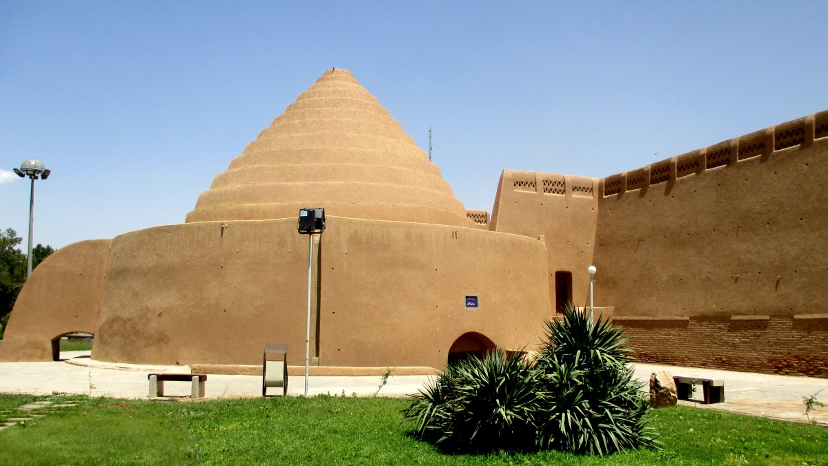 Zdjęcia: Okolice biblioteki, Kerman, Dom Lodowy, IRAN Zdjęcia: Okolice biblioteki, Kerman, Dom Lodowy, IRAN