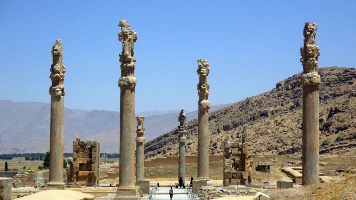 Zdjęcia: Tacht-e dżamszid (Parsa), Shiraz, Kikuty dawnego przepychu, IRAN Zdjęcia: Tacht-e dżamszid (Parsa), Shiraz, Kikuty dawnego przepychu, IRAN