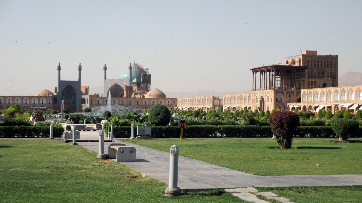 Zdjęcia: Plac Imamma Chomeiniego, Esfahan, Zanim nadejdą tłumy, IRAN Zdjęcia: Plac Imamma Chomeiniego, Esfahan, Zanim nadejdą tłumy, IRAN