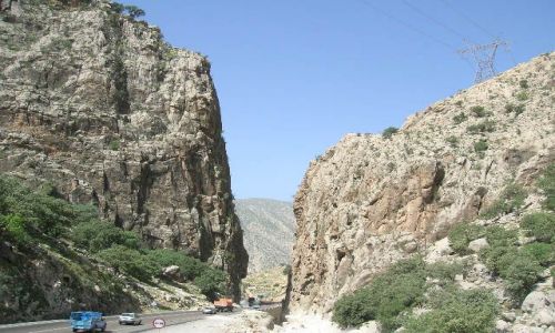 IRAN / brak / gry Zagros / iraskie krajobrazy (9)