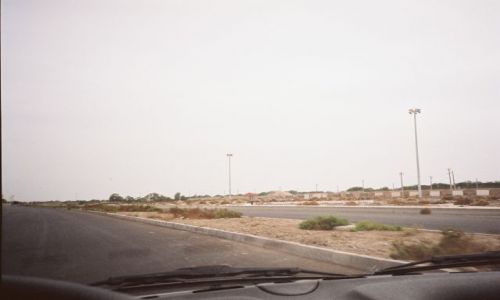 Zdjęcie IRAN / Poludniowo-zachodni Iran / Miedzy ABADAN a ARVAND KENAR / Droga wzdluz rzeki Tygrys.
