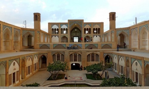 Zdjcie IRAN / Kashan / Agha Bozorg meczet / widok na wyjcie