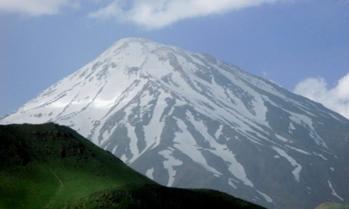 Zdjcie IRAN / Okolice wsi Polour / Damavand / Gigant