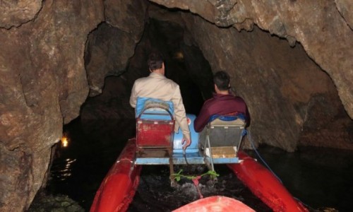 IRAN / - / Blisko Hamadan / Jaskinia Ali-Sadr