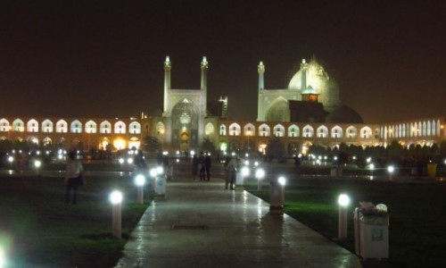 Zdjcie IRAN / - / Isfahan / Plac Naqsh-e Jahan noc - widok na Meczet Krlewski / Imama