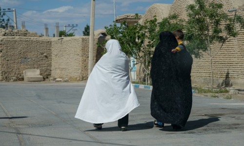 Zdjcie IRAN / okrg Isfahan / Verzaneh / Miasto 