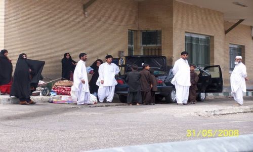 Zdjecie IRAN /  GDZIES NIEDALEKO YAZDU / PUNKT KONTROLNY / LUDZIE-IRAN