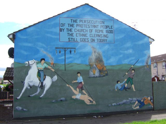 Zdjęcia: BELFAST, IRLANDIA POLNOCNA, ULSTER, MURAL Z DZIELNICY SHANKILL, IRLANDIA Zdjęcia: BELFAST, IRLANDIA POLNOCNA, ULSTER, MURAL Z DZIELNICY SHANKILL, IRLANDIA