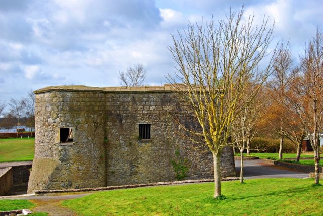 Zdjęcia: Banagher , Offaly , Cromwells castle , IRLANDIA Zdjęcia: Banagher , Offaly , Cromwells castle , IRLANDIA