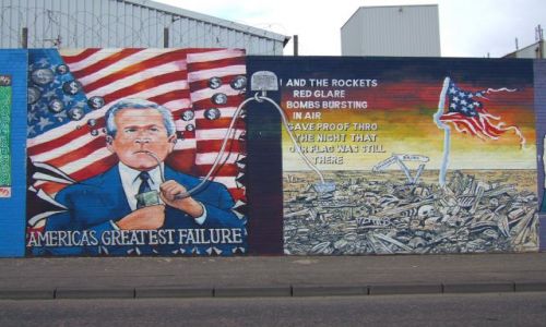 Zdjęcie IRLANDIA / IRLANDIA POLNOCNA, ULSTER / BELFAST /  MURAL Z DZIELNICY FALLS