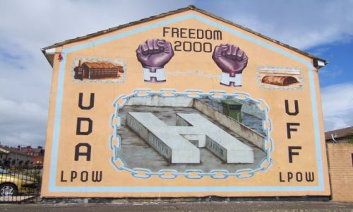 Zdjęcie IRLANDIA / IRLANDIA POLNOCNA, ULSTER / BELFAST / MURAL Z DZIELNICY SHANKILL