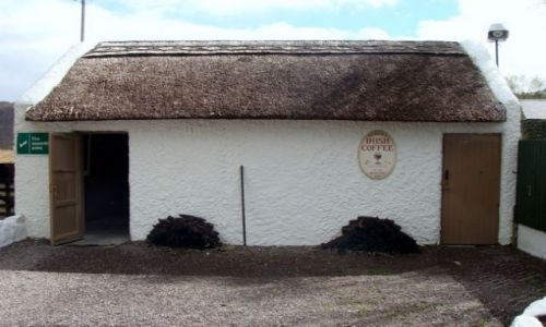 Zdjęcie IRLANDIA / Kerry Bog Village / Glenbeigh / Skansen - chatka z pierwszej dekady XIX w.