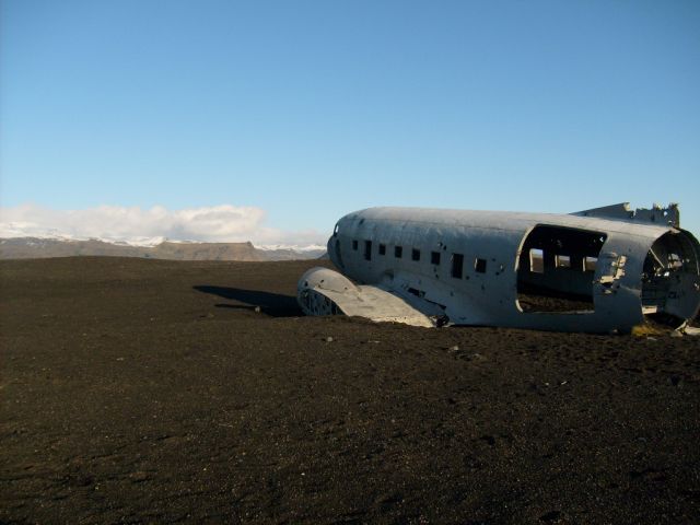 Zdjęcia: Czarna plaża, Samolot, ISLANDIA Zdjęcia: Czarna plaża, Samolot, ISLANDIA
