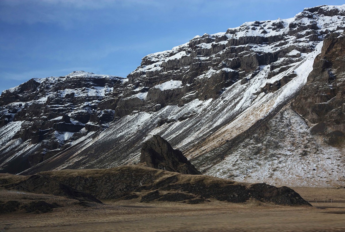 Zdjęcia: Okolice Skogafoss, Południowe wybrzeże, Góry i górki, ISLANDIA Zdjęcia: Okolice Skogafoss, Południowe wybrzeże, Góry i górki, ISLANDIA