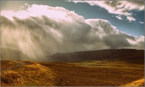 Zdjecie ISLANDIA / , / , / Czasem sonce, czasem deszcz