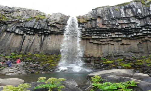 Zdjecie ISLANDIA / Islandia / Islandia / Wodospad w Parku Narodowym 