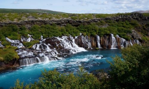 Zdjcie ISLANDIA / zach Islandia / wodospad Hraunfossar / Lawowe wodospady